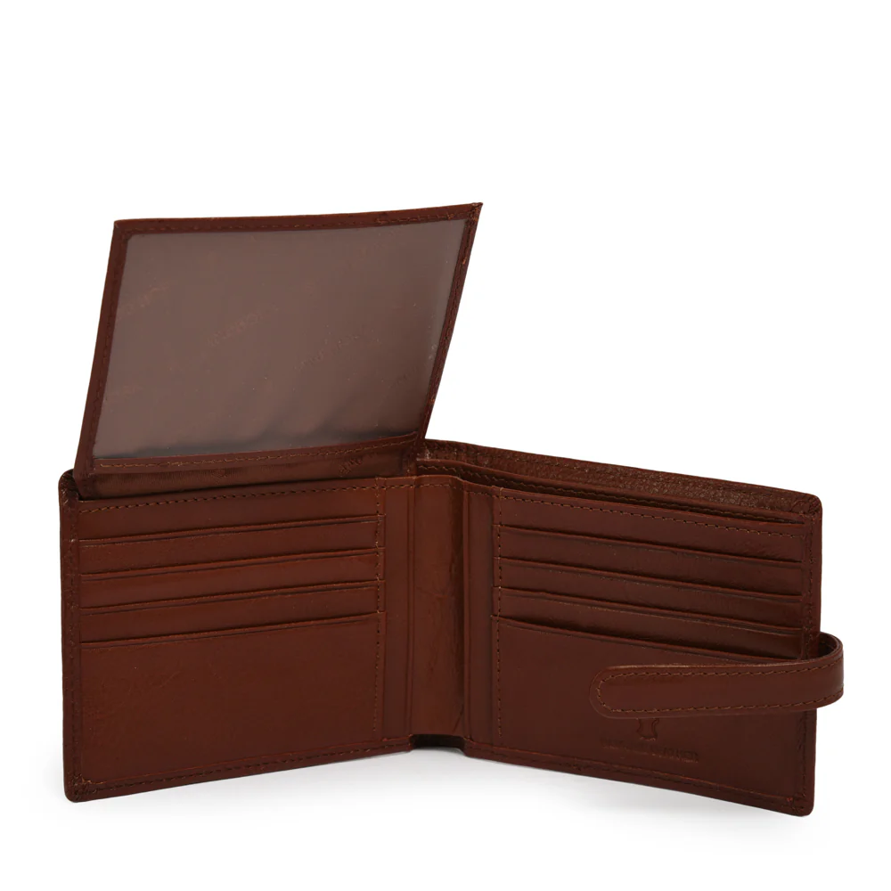 BILLETERA CUERO CON ALETA NEW LANCASTER MARRÓN - Image 3